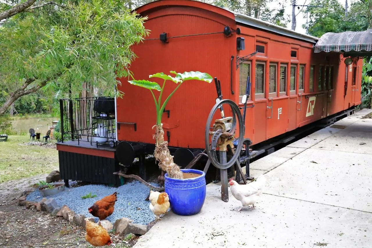 Mt Nebo Railway Carriage And Chalet Highvale 0*,  Australia