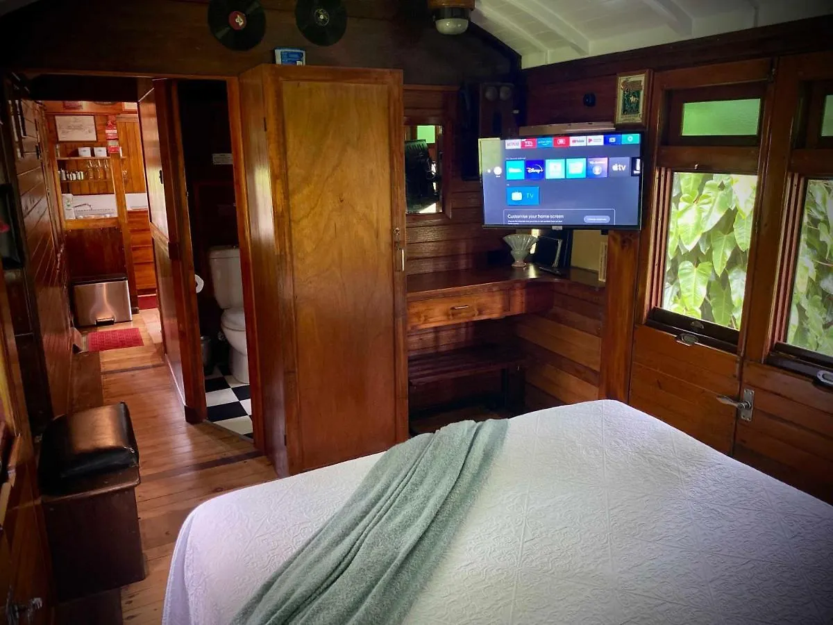 Mt Nebo Railway Carriage And Chalet Highvale Guest house